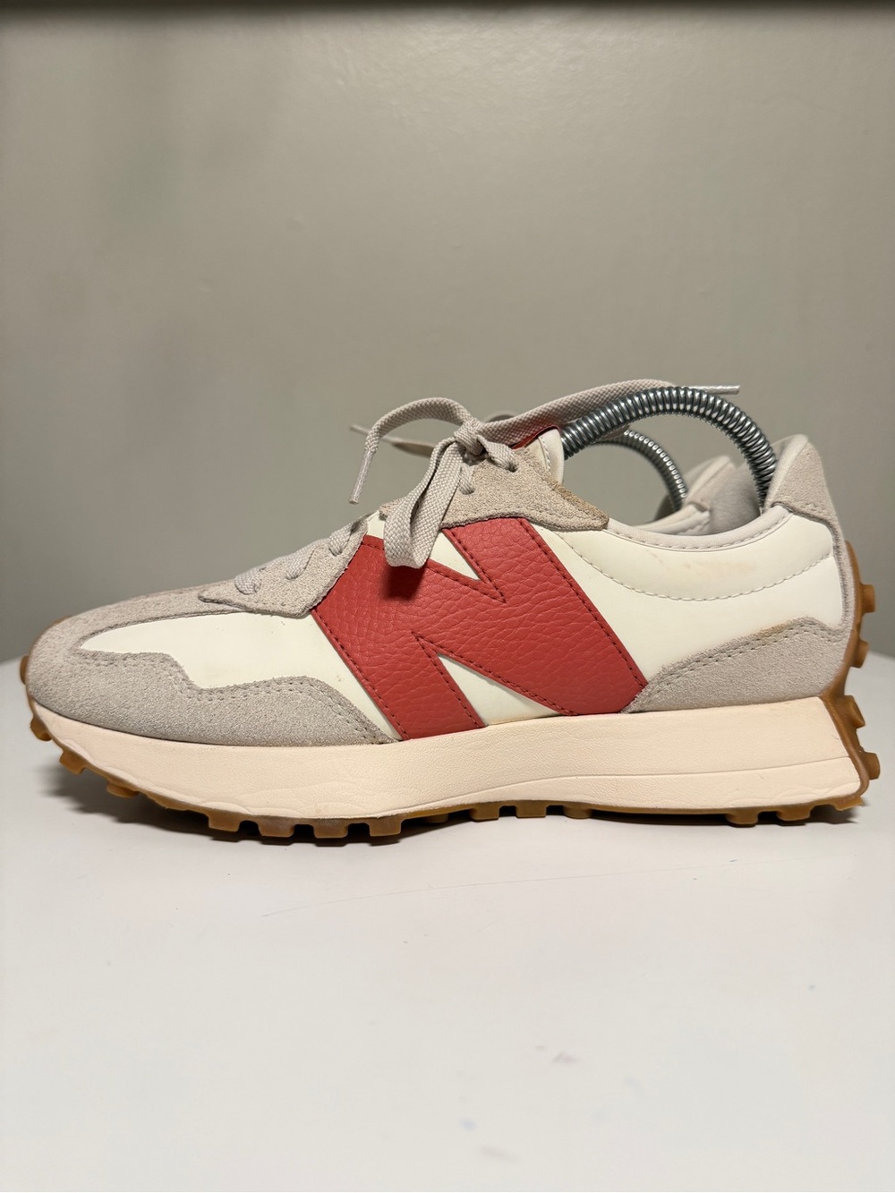 New Balance 327 Moonbeam Astro Dust Sneakers U327LV Women’s US 9 UK 7
